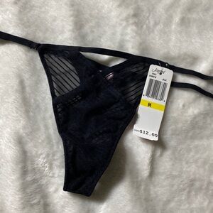Medium jezebel Niki thong